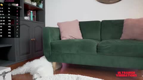 Nathalie Hardy  online show from 12.12.24