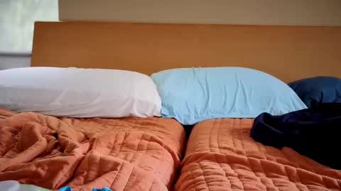 tattooed love boy online show from 09.30.25