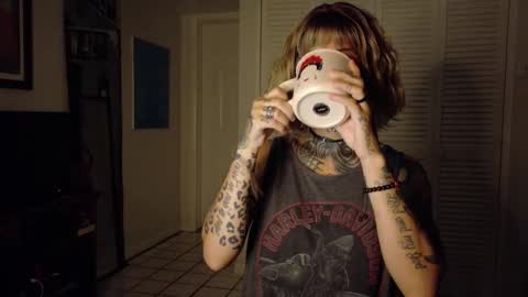 Snapshot of tattooed_natalia chatting on 12.01.25 Natalia 3 online show from 12.01.25