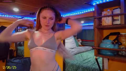 Snapshot of tatum__kahlo chatting on 02.26.25 TATUM ALL MY LINKS online show from 02.26.25