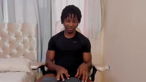 tau_montes online show from 10.09.25