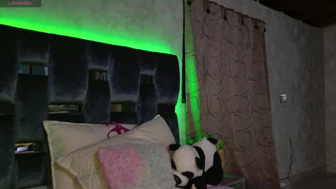 Snapshot of taurito___ chatting on 10.08.25 taurito___ online show from 10.08.25