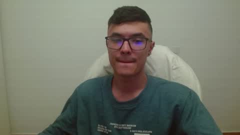 Snapshot of taurus4k chatting on 12.02.24 taurus4k online show from 12.02.24