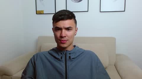 Snapshot of taurus4k chatting on 01.04.25 taurus4k online show from 01.04.25