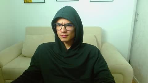 Snapshot of taurus4k chatting on 01.26.25 taurus4k online show from 01.26.25