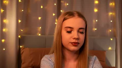 Taya online show from 04.21.26