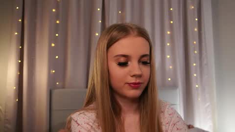 Taya online show from 05.15.26