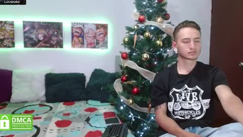 pareja ardiente online show from 12.26.24