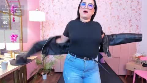 Taylor Bennet online show from 03.18.26