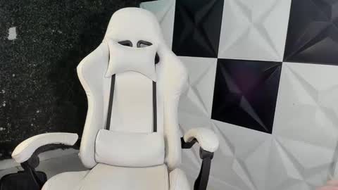 Snapshot of taylor_bigdick18 chatting on 02.25.26 Taylor online show from 02.25.26