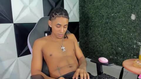 Taylor online show from 04.08.26