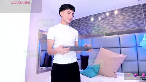 taylor_brooks_ online show from 04.28.26