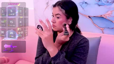 Snapshot of taylor_cupper_ chatting on 11.12.25 taylor_cupper_ online show from 11.12.25