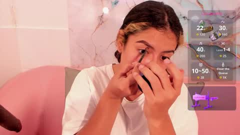 Snapshot of taylor_cupper_ chatting on 12.01.25 taylor_cupper_ online show from 12.01.25