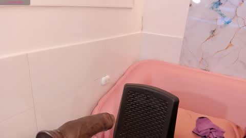 taylor_cupper_ online show from 02.20.26