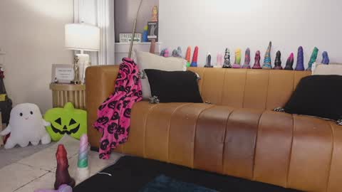 Snapshot of taylor_love_303 chatting on 10.09.25 Taylor -- online show from 10.09.25