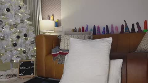 Snapshot of taylor_love_303 chatting on 11.20.25 Taylor -- online show from 11.20.25