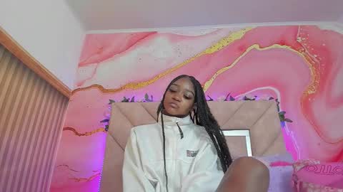 Snapshot of taylor_oriana_ chatting on 10.14.25 Oriana online show from 10.14.25