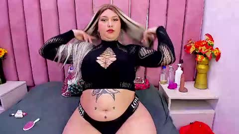 Snapshot of taylorbigass chatting on 04.19.26 taylorbigass online show from 04.19.26