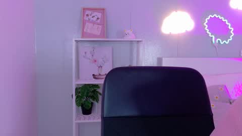 TAYLOR  online show from 11.11.25