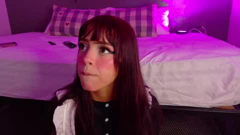 TAYLOR  online show from 11.20.25