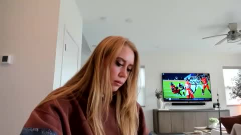 Taylor Rae online show from 01.07.26