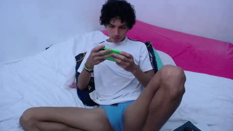 Tayron online show from 12.17.24