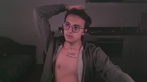 Snapshot of te0__0 chatting on 02.14.25 Teo independent model online show from 02.14.25