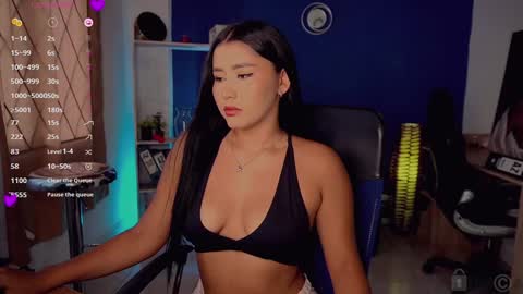 Snapshot of team_soler chatting on 01.28.25 Loren Soler Sophie Soler 19 years online show from 01.28.25