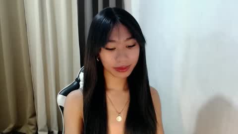 Snapshot of teamo_kiara chatting on 02.15.26 your future wife online show from 02.15.26