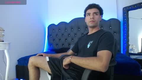 Snapshot of teamporn_18 chatting on 12.12.24 Danger online show from 12.12.24