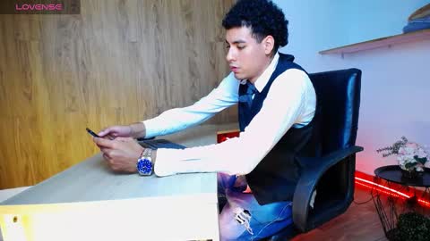 Snapshot of teamporn_18 chatting on 01.13.25 Danger online show from 01.13.25