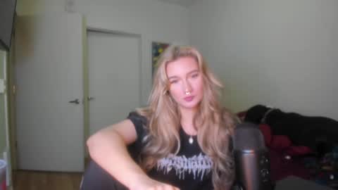 Snapshot of teamtragic chatting on 01.02.25 Katy online show from 01.02.25