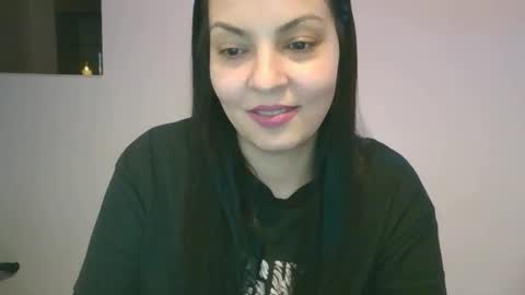 Snapshot of teannahsugar chatting on 12.15.25 TeannahSugar online show from 12.15.25