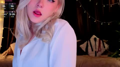Snapshot of teapartyalice chatting on 05.20.26 Alice online show from 05.20.26