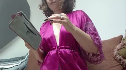 Snapshot of teasexpert4444 chatting on 10.01.25 ALICIA--- online show from 10.01.25