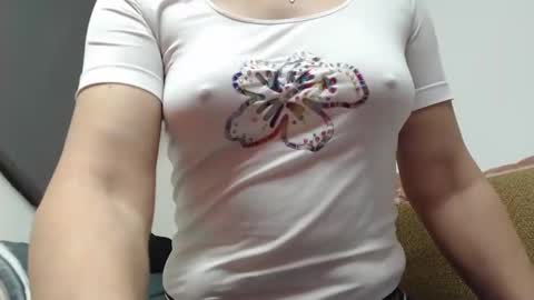 Snapshot of teasexpert4444 chatting on 11.05.25 ALICIA--- online show from 11.05.25