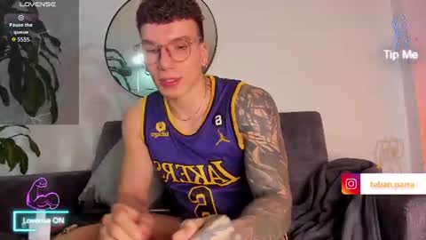 Esteban online show from 06.11.26