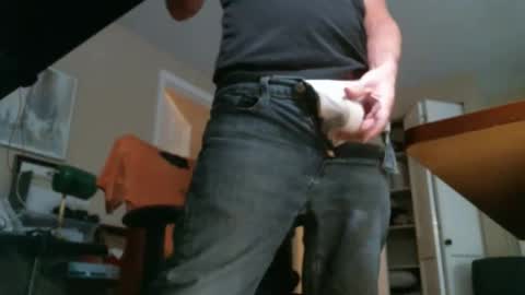 Snapshot of techloot chatting on 11.08.25 techloot online show from 11.08.25