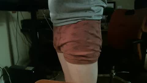 Snapshot of techloot chatting on 11.18.25 techloot online show from 11.18.25