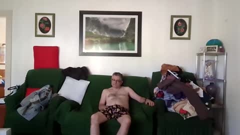 Theodore online show from 01.12.25