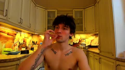 Snapshot of teddy_mode chatting on 01.15.25 Teddy online show from 01.15.25