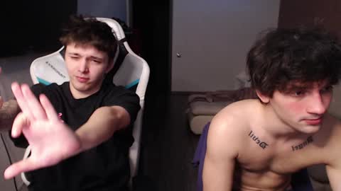 Snapshot of teddy_mode chatting on 01.25.25 Teddy online show from 01.25.25