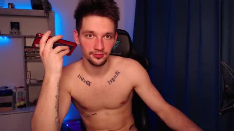 Snapshot of teddy_mode chatting on 02.17.25 Teddy online show from 02.17.25