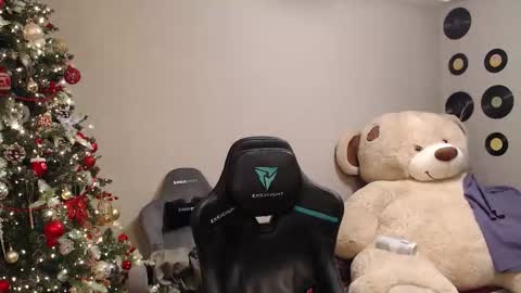 Teddy online show from 12.22.25