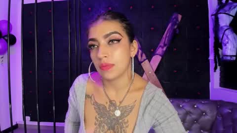 Snapshot of teeennaugthy18 chatting on 10.26.25 Tayloor online show from 10.26.25