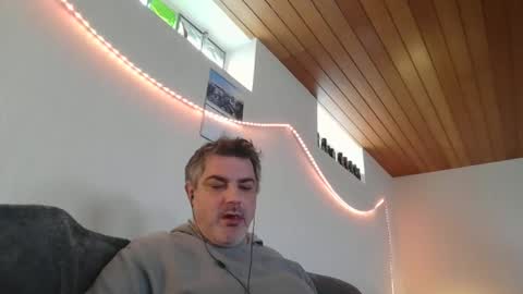 Peter online show from 02.08.25