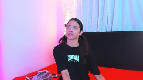 tefi smit online show from 04.18.26
