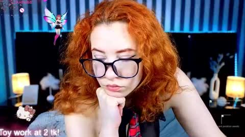 Snapshot of teilahex chatting on 11.17.25 teilahex online show from 11.17.25