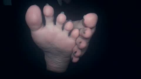 Viv West online show from 01.17.26